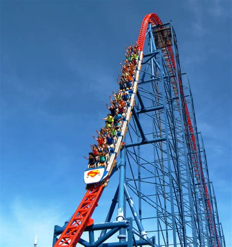 SUPERMAN™ The Ride - Six Flags New England