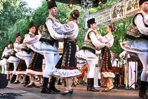 Listen to Some Traditional Romanian Music Here! | Romania Experience