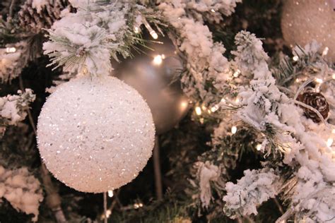 White Christmas Balls Free Stock Photo - Public Domain Pictures