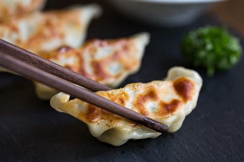 How to Make Crispy Pan-Fried Gyoza | KCP International