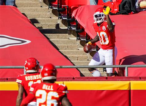 Tyreek Hill is on pace to break Chiefs record for receiving touchdowns ...