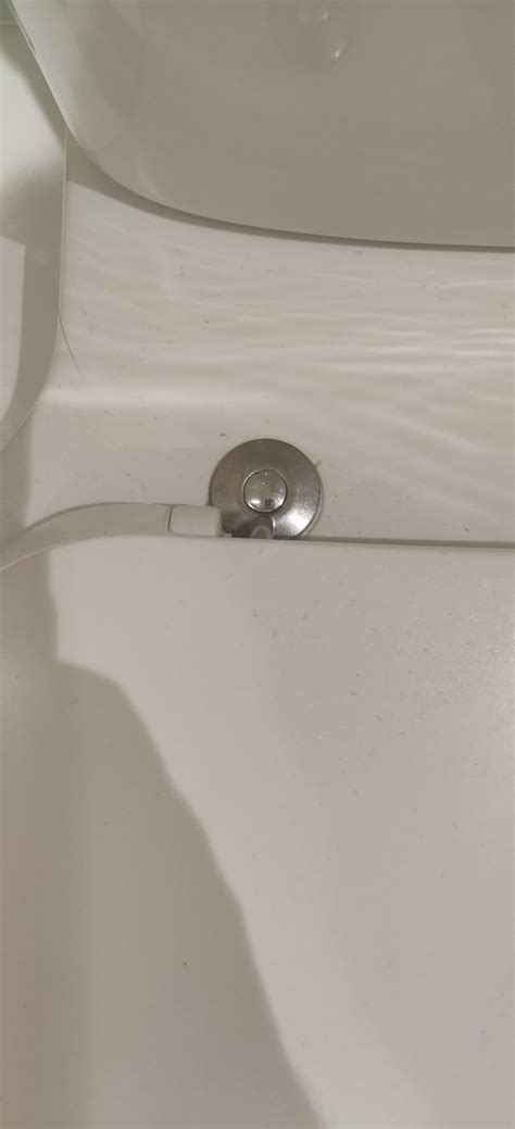 How to remove Ideal Standard Toilet Seat : r/Plumbing