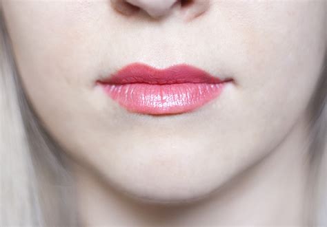 Lavera Organic Lipstick in Strawberry Pink | Organic Beauty Blogger