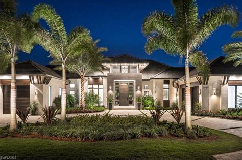 Single Family Homes in PELICAN BAY - Naples, Florida - Steps to the Beach