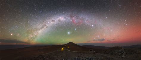 Stunning Colors Paint Night Sky Over Chilean Desert | Space