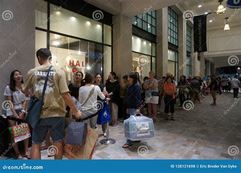 Crowd of People in Line at Mall on Black Friday Outside Banana Republic Editorial Stock Photo ...