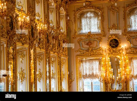 Peterhof palace interior hi-res stock photography and images - Alamy