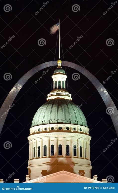 St. Louis landmarks stock image. Image of darkness, building - 4913703