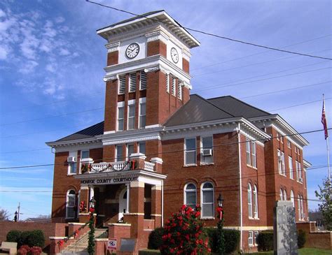 Monroe County Courthouse in Tennessee. Monroe County, Knoxville Tn, Brick Building, Mountain ...