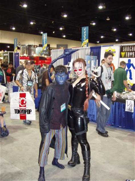 Nightcrawler & Lara Croft · Comic Con 2004 Cosplay (1/13)