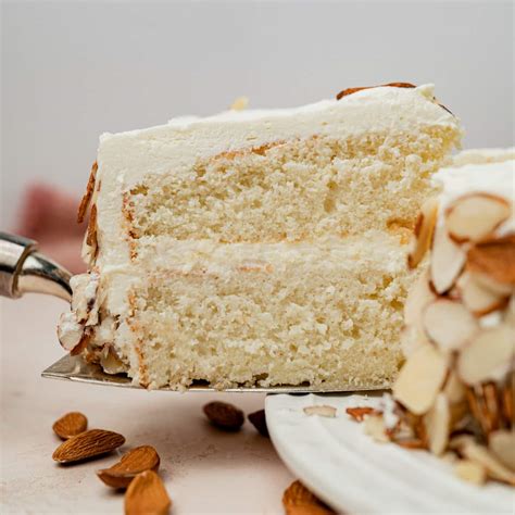 Top 3 Almond Cake Recipes