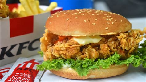 KFC Style Zinger Burger Recipe by Lively Cooking - YouTube