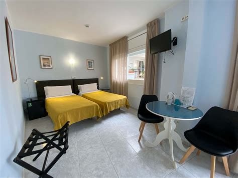 Room with balcony | Hotel Alexandra Sitges 🌈