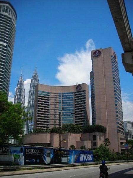 Renaissance Kuala Lumpur Hotel - Kuala Lumpur