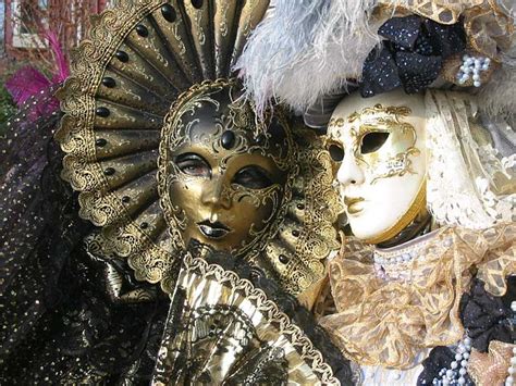 Studio Treasure: Venetian Masquerade Masks - History and Uses