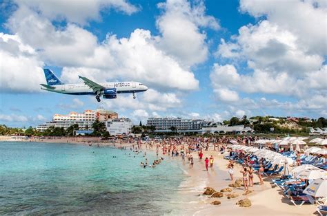 Tips for Seeing Planes at Maho Beach in St. Maarten