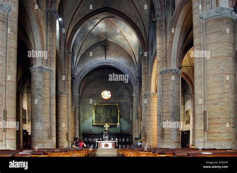 Italy, Lombardy, Crema, the Cathedral, Interior Stock Photo - Alamy