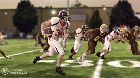 The Gaming Tailgate - NCAA Football 12: What's New in Road to Glory (Video)