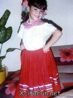 Shakira Childhood Pics ~ jiah khan unseen childhood pictures and death mystery
