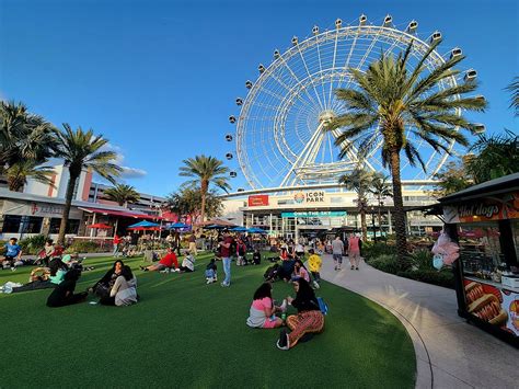 Things to Do in Icon Park Orlando | SEA LIFE Orlando Aquarium