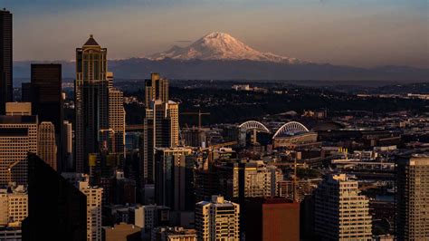 Views from the Top of the Seattle Space Needle: A City Icon • Albom Adventures