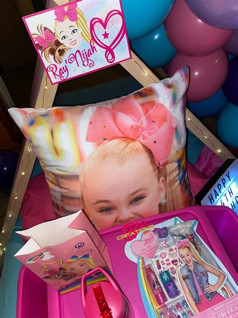 Jojo Siwa Birthday Party Decorations : Siwa Vendors | rosaiskara