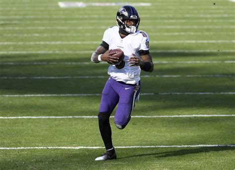 Lamar Jackson runs into NFL record book | Inquirer Sports