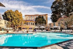 Crowne Plaza Palo Alto: Pool & Spa Day Pass Palo Alto | ResortPass