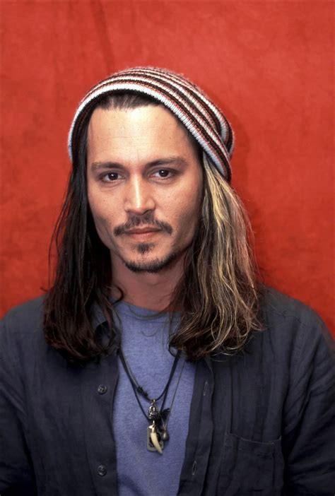 Johnny Depp - Press conference: Blow (2001)