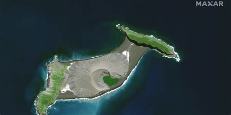 Satellite imagery shows Tonga volcano eruption