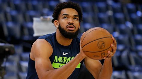 Karl-Anthony Towns (calf) expected to return in coming weeks | NBA.com