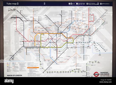 London underground map hi-res stock photography and images - Alamy