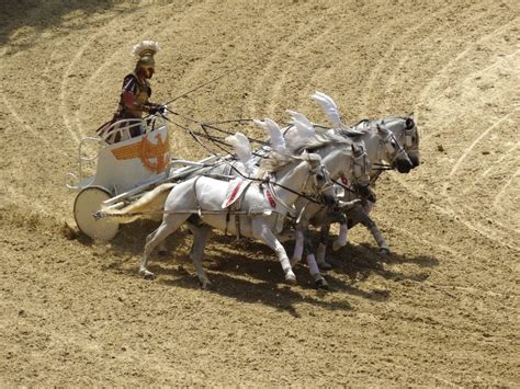 Chariot races were popular in Ancient Greece - Real Greek Experiences