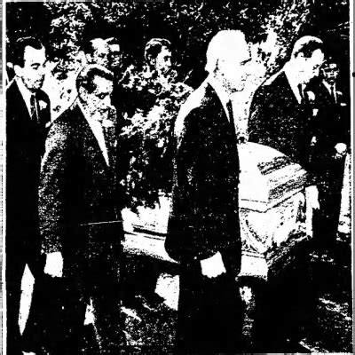 Ward Bond death, Nov. 1960. Pallbearers include John EWayne, Frank McGrath, Terry Wilson ...