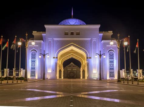 Presidential Palace in Abu Dhabi Stock Photo - Image of dhabi, arabian ...