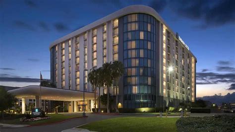 Embassy Suites by Hilton SFO Airport Parking | Way