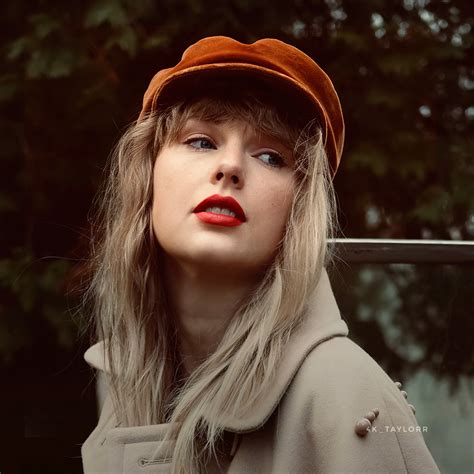 Taylor Swift in 4k on Twitter: "Taylor Swift for Red (Taylor's Version)🧣 https://t.co/JPSBq7b0Vq ...