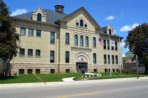 People Saving Historic Places | Landmarks Illinois