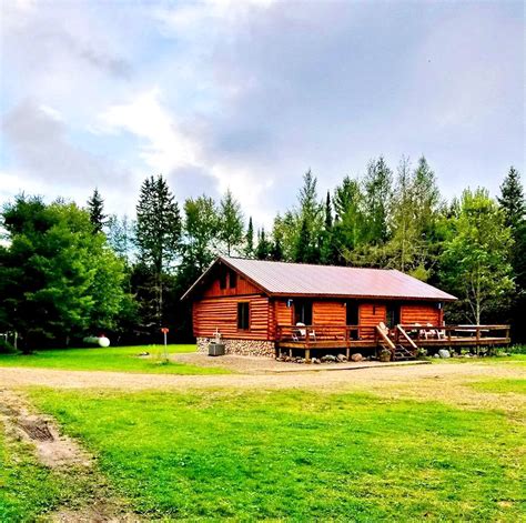 Log Cabin Retreat, Log Cabins, Shingleton, United States of America | Glamping Hub