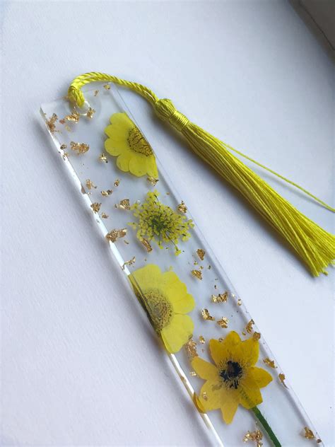 Handmade Dried Flower Resin Bookmark Customisable Bookmark | Etsy