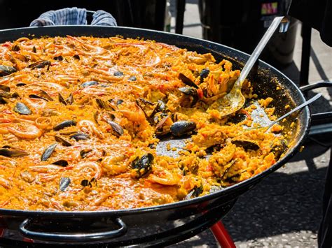 The 7 Best Foods in Valencia To Try on Your Next Trip