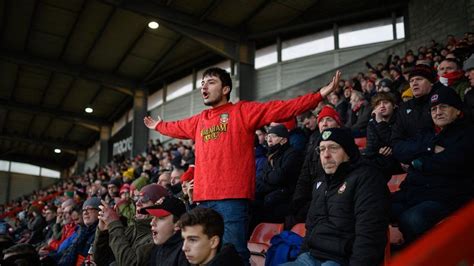 Wrexham: The city with a football stadium at its heart - BBC News