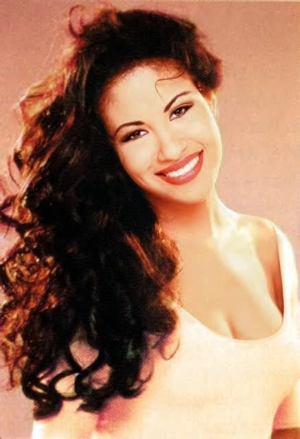 To Discover the Language of My Soul.....: Selena Quintanilla-Perez