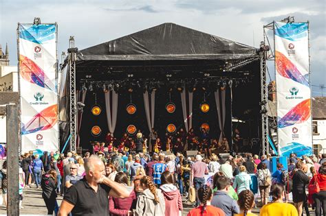 10 BEST traditional Irish music festivals in Ireland (2024)