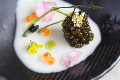 How to Serve Caviar | Wine Country Table | Kaviar, Servierten, Wein