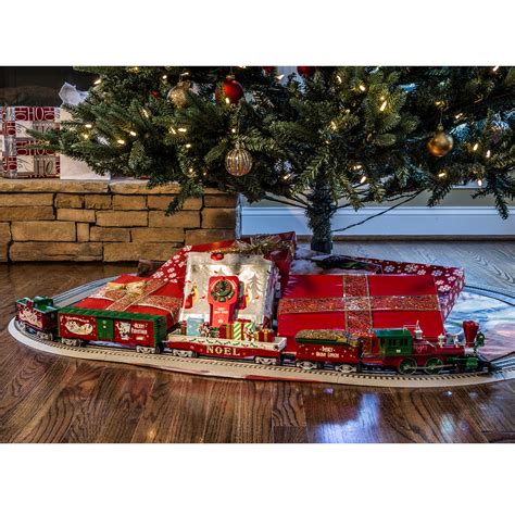 Lionel Disney Mickey's Holiday to Remember O Gauge LionChief Christmas ...