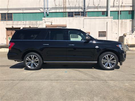 2020 Ford Expedition Max review: Big-time family hauler - CNET