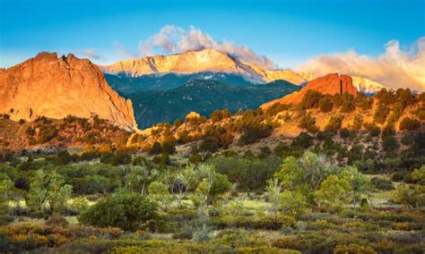 The 10 Best Hiking Trails Near Colorado Springs For Families and Beginners