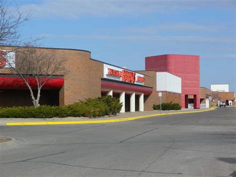 City buys Brooklyn Center mall, eyeing redevelopment - Minneapolis / St. Paul Business Journal