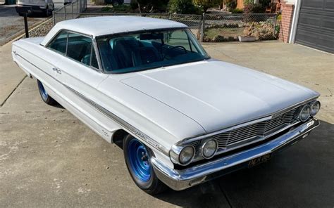 390/4-Speed! 1964 Ford Galaxie 500/XL | Barn Finds